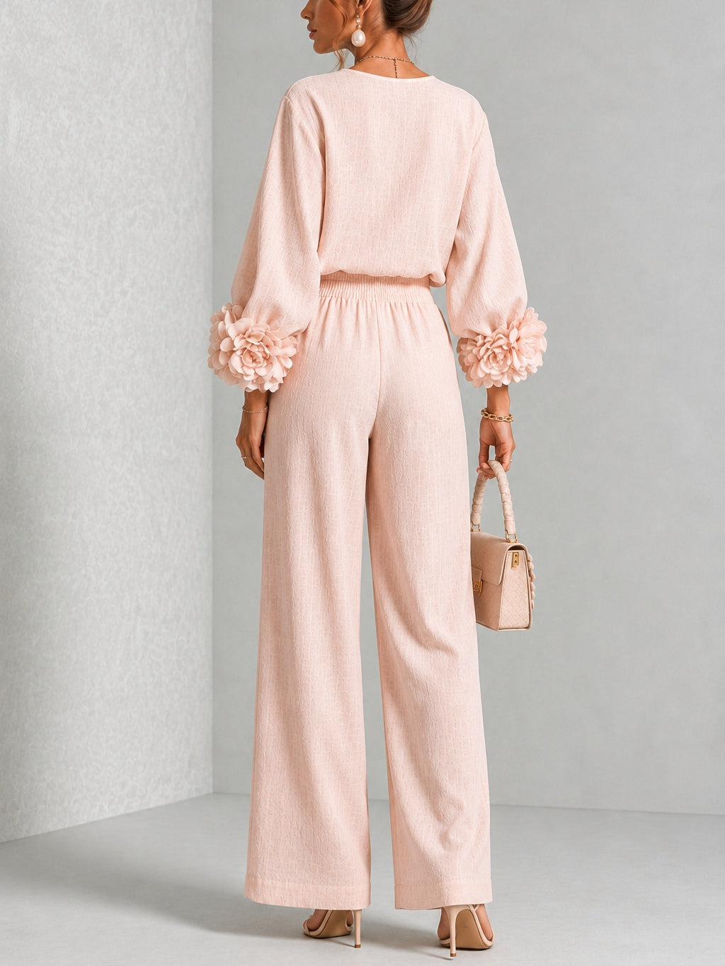 ELZA | TWO PIECE SET WITH FLORAL DETAIL