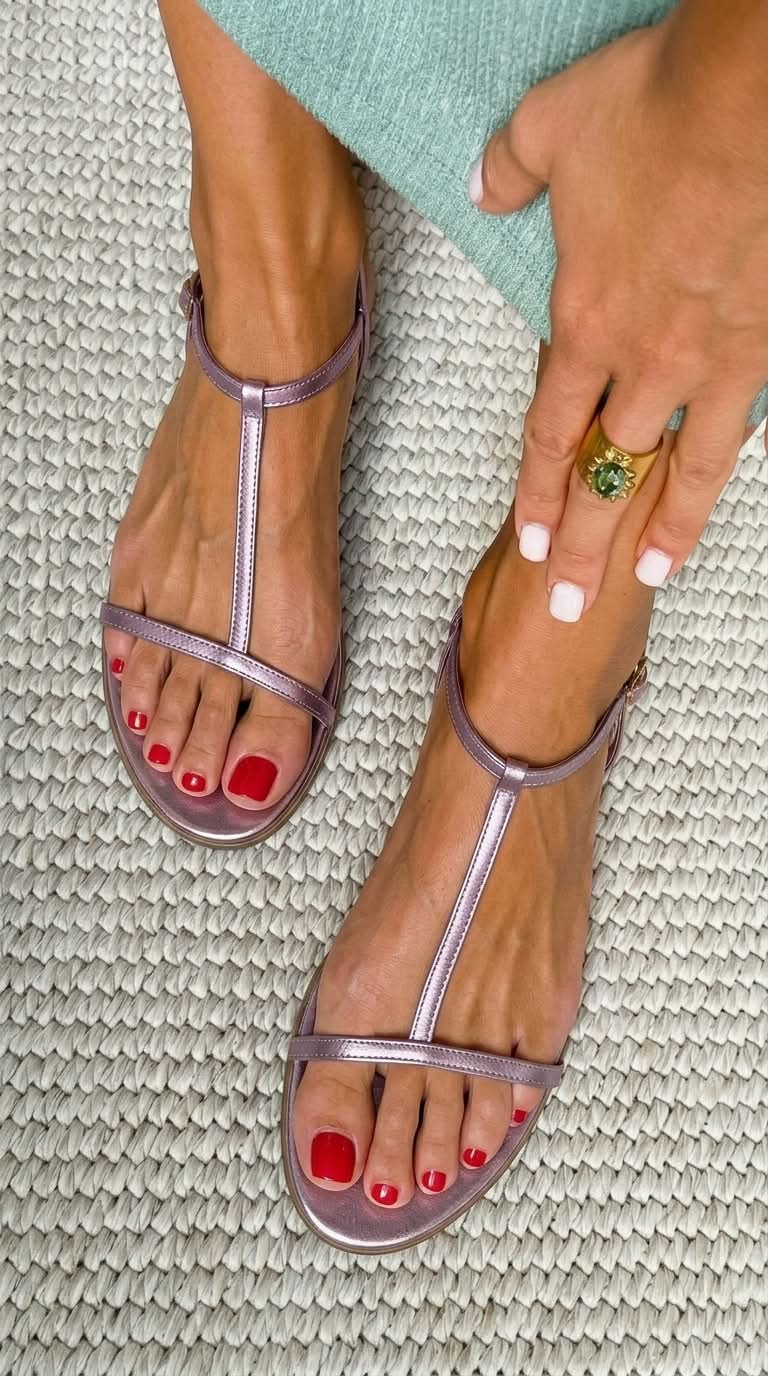 BIANCA | GOLDEN SLIM STRAP SANDALS