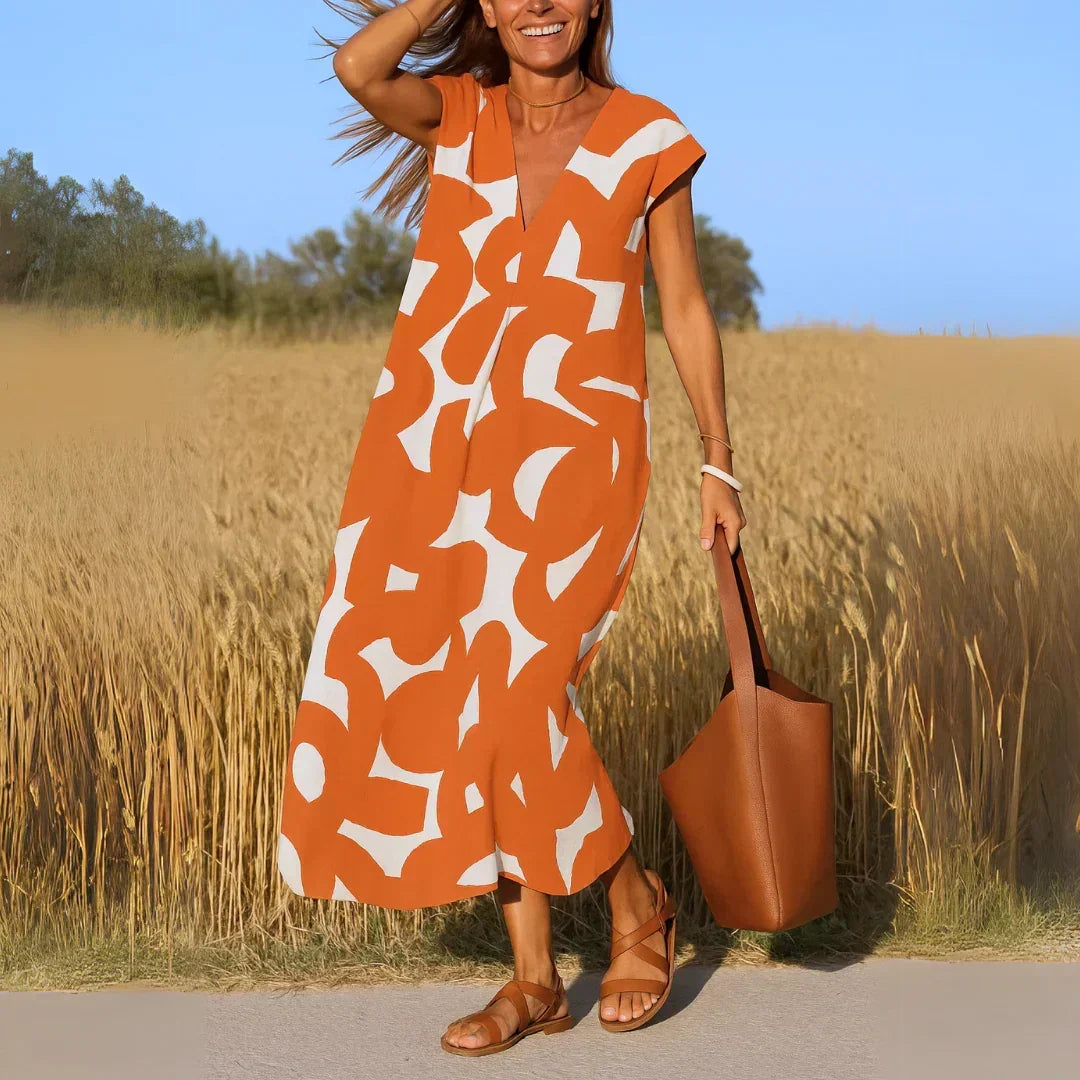 AMBER | MAXI DRESS WITH CUT-OUT DETAIL
