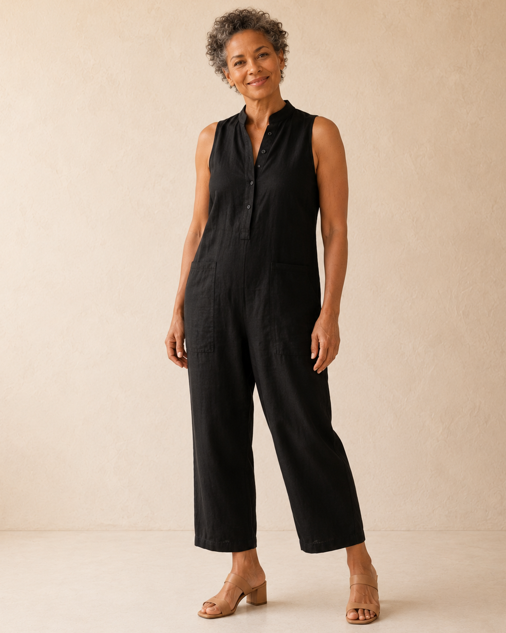 PRECIOUS | SLEEVELESS MANDARIN COLLAR DRESS